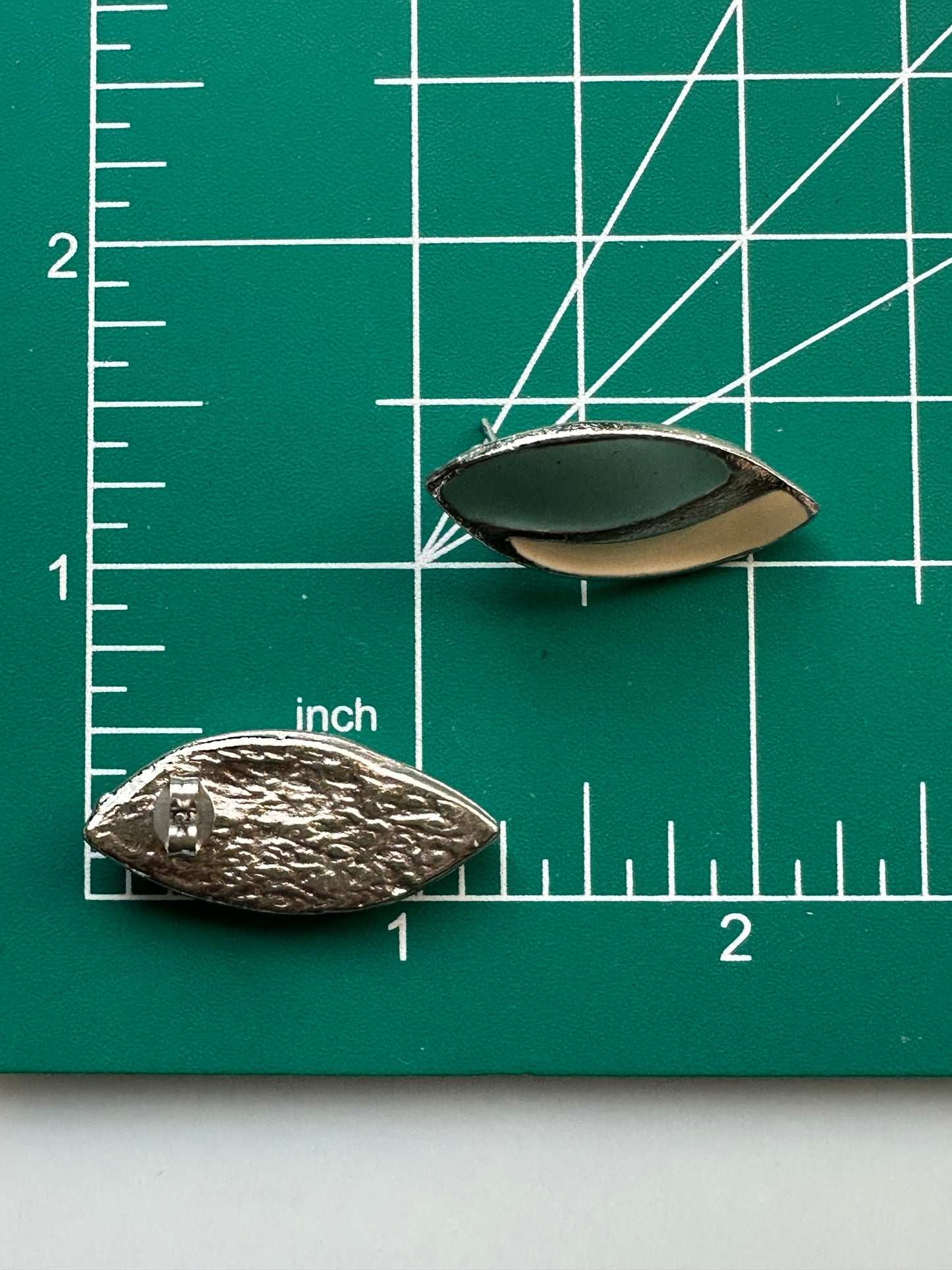 Mod Leaves Enamel Post Earrings Vintage Eighties and Nineties Style