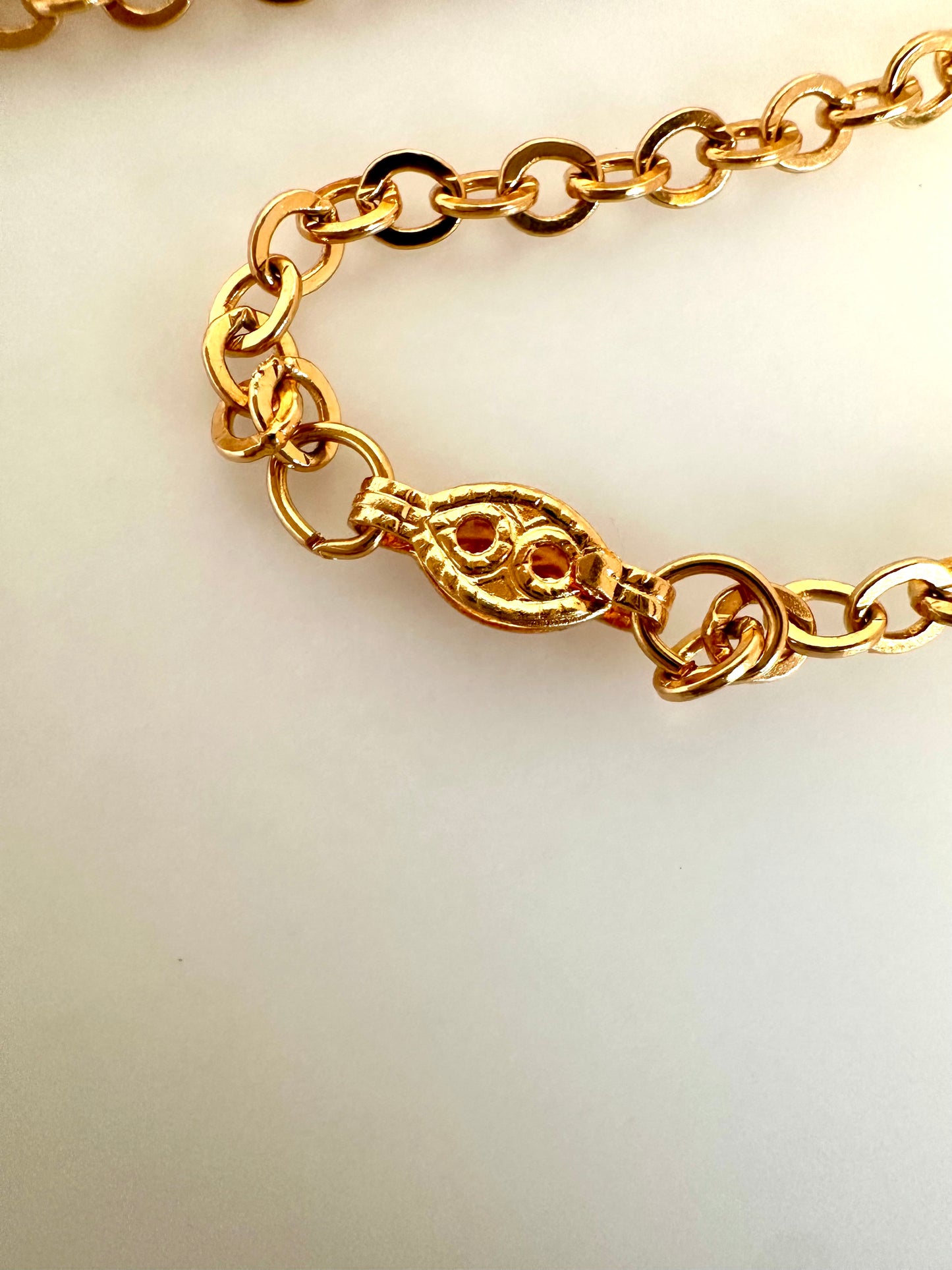 Super Shiny 17” Goldtone Chain Necklace With Vintage Style Box Clasp