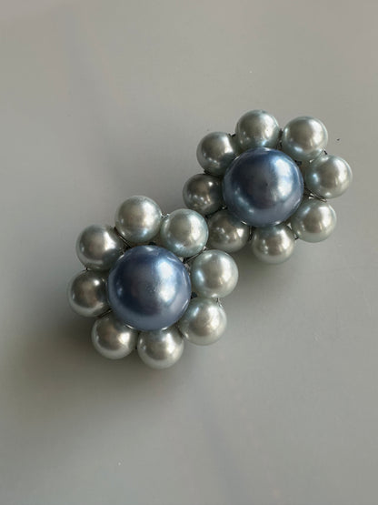 Perfect Mid-Century Japan Faux Pearl Bead Cluster Flower Clip-on Earrings, Blue
