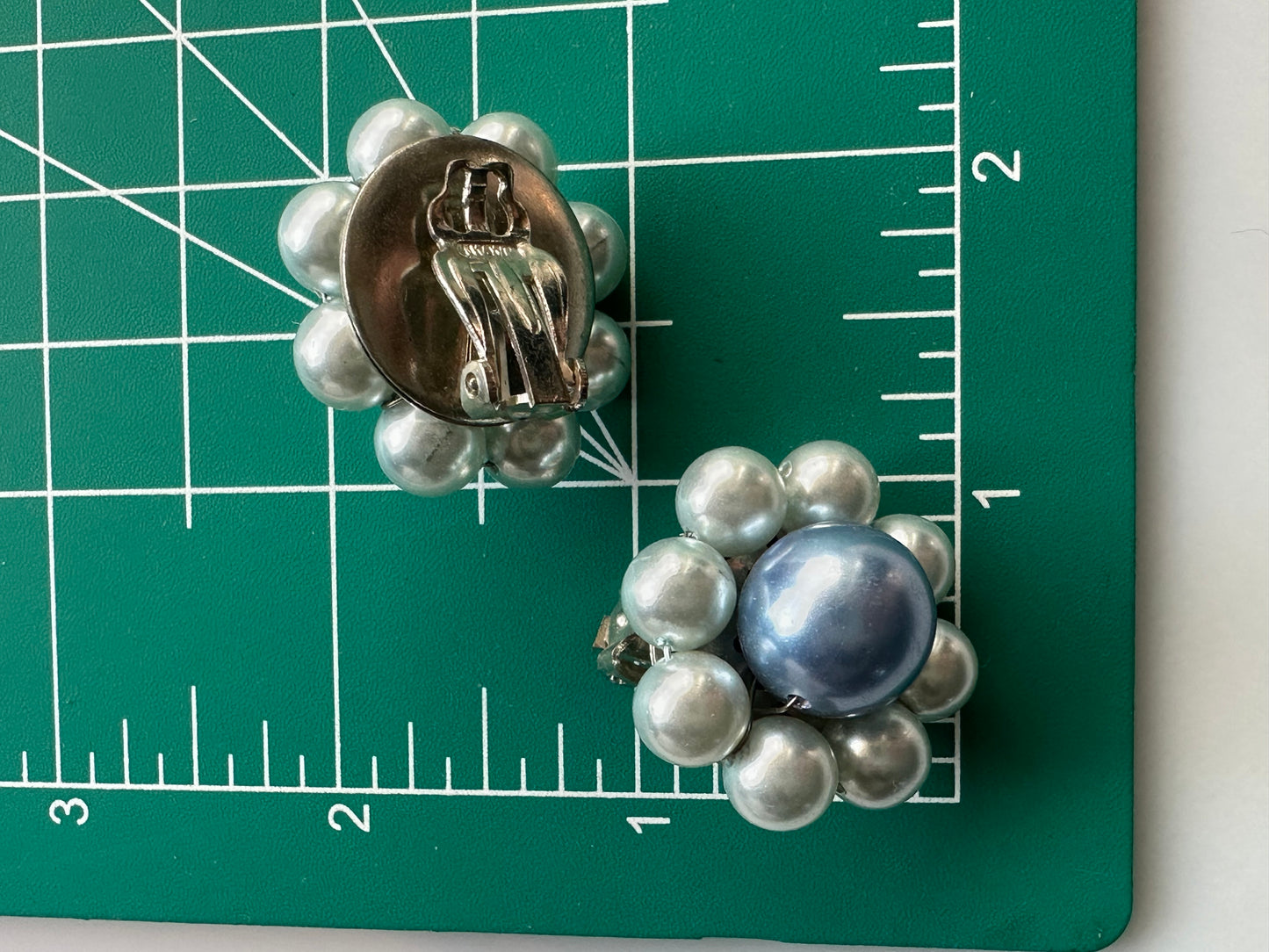 Perfect Mid-Century Japan Faux Pearl Bead Cluster Flower Clip-on Earrings, Blue