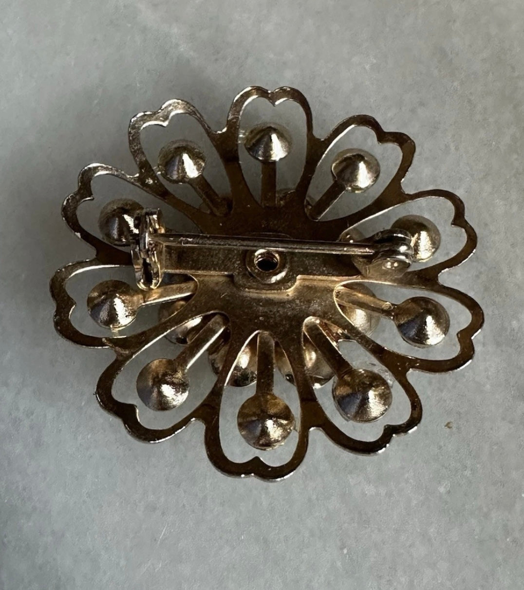 Vintage Early Mid Century Art Deco Sunburst Flower Pin Brooch Clear And Green