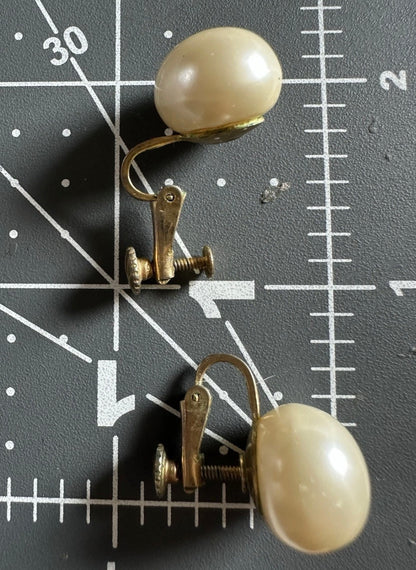 Vintage Marvella Signed Faux Pearl Screw Back Clip On Large Button Earrings