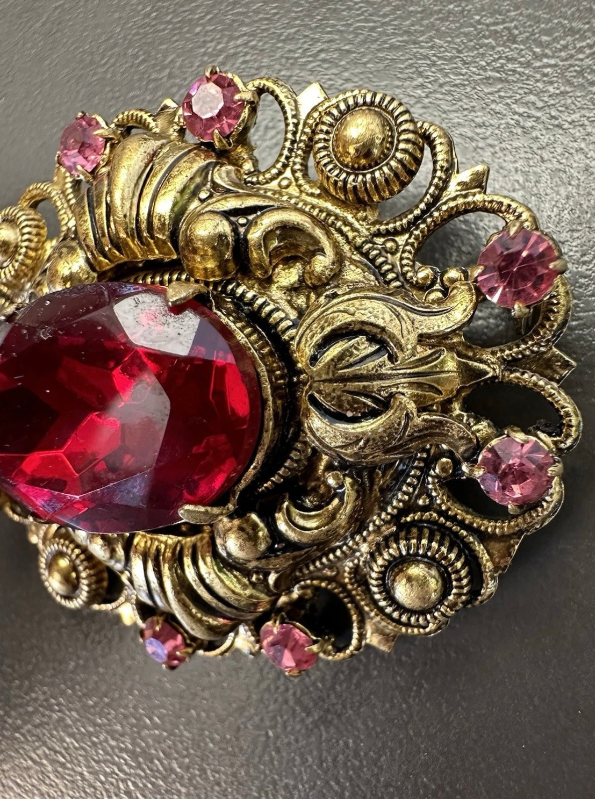 Vintage Art Nouveau Red And Pink Glass Paste Brooch Pin Very Nice