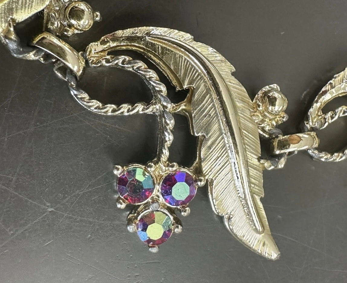 Vintage Judy Lee Signed Gold Tone Rhinestone 7” Bracelet Leaf