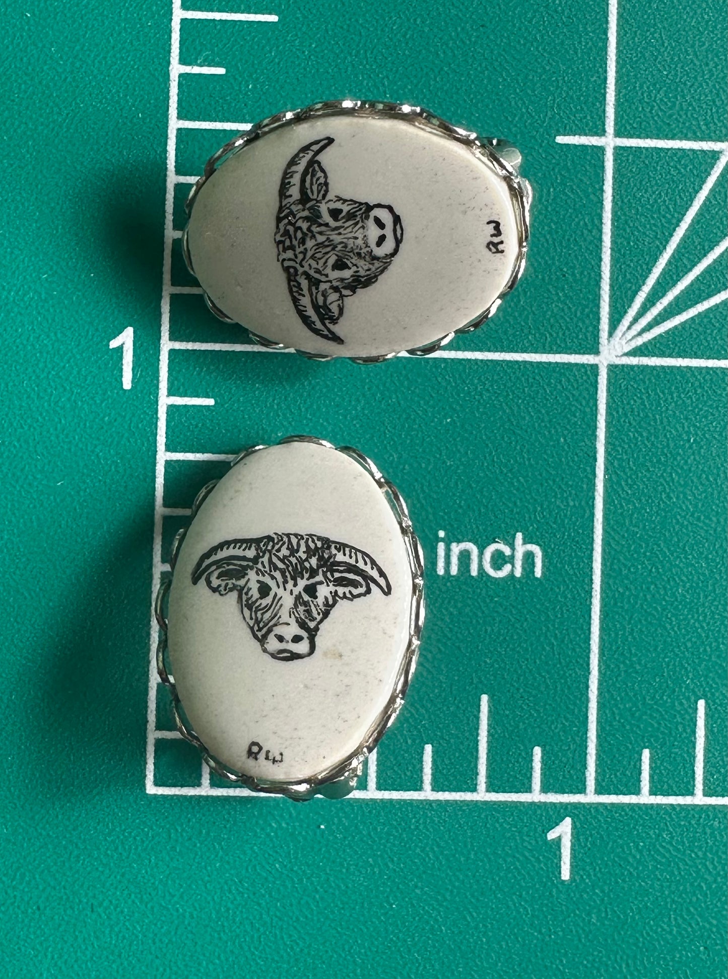 Silvertone Scalloped Clip-on Earrings with Longhorn Cattle Sketch Signed RW