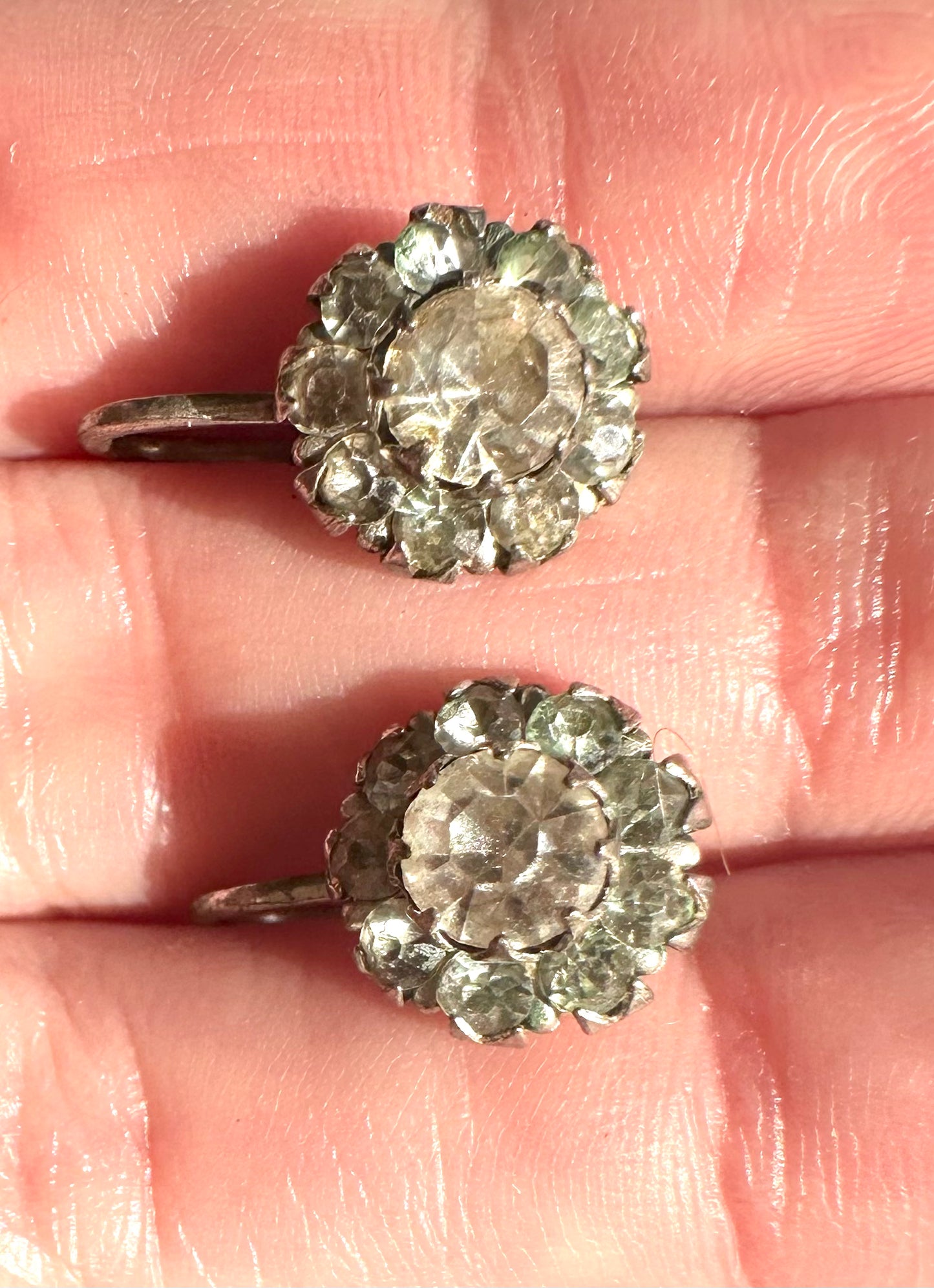 Vintage Art Deco To 1940’s Sterling Silver Signed Uncas Screwback Earrings