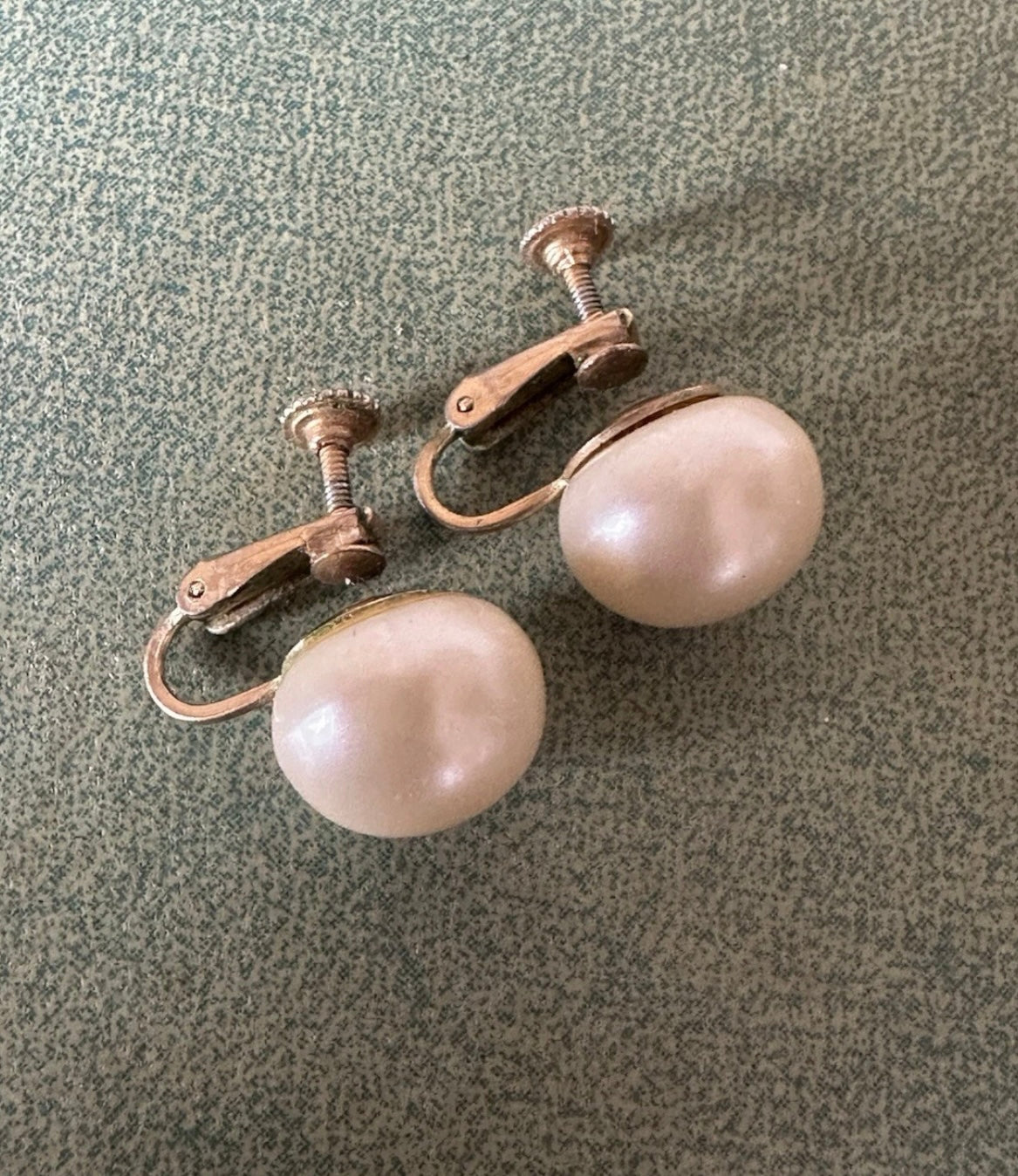 Vintage Marvella Signed Faux Pearl Screw Back Clip On Large Button Earrings