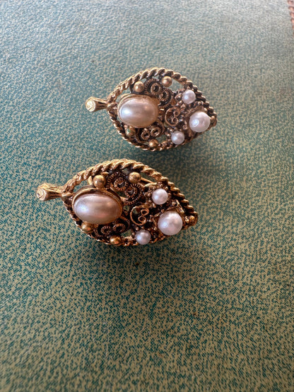 Vintage Victorian Revival Signed Florenza Goldtone Faux Pearl Clip-on Earrings