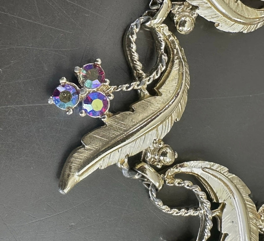 Vintage Judy Lee Signed Gold Tone Rhinestone 7” Bracelet Leaf