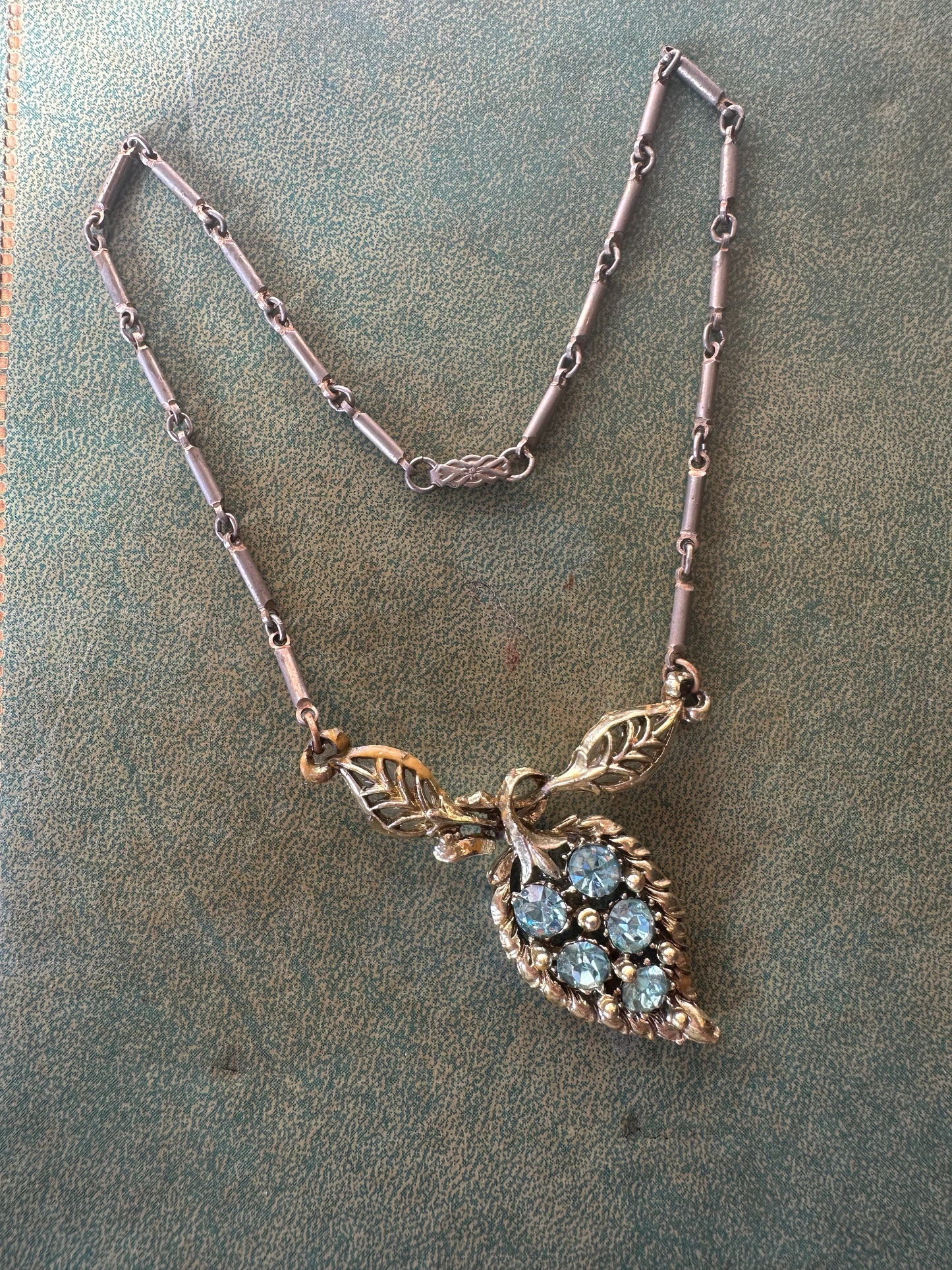 Mid-century Choker Necklace With Coro Style And Dupree Style Chain And Clasp