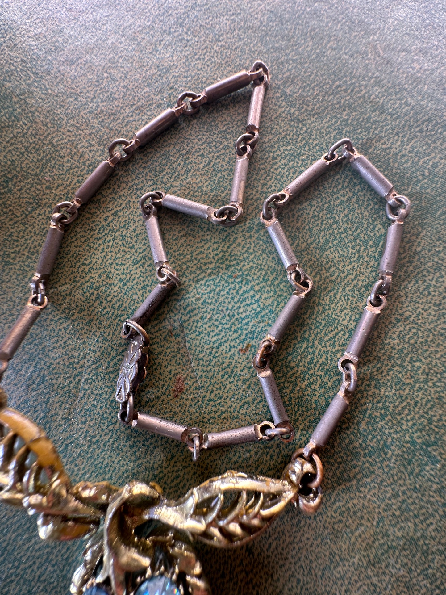 Mid-century Choker Necklace With Coro Style And Dupree Style Chain And Clasp
