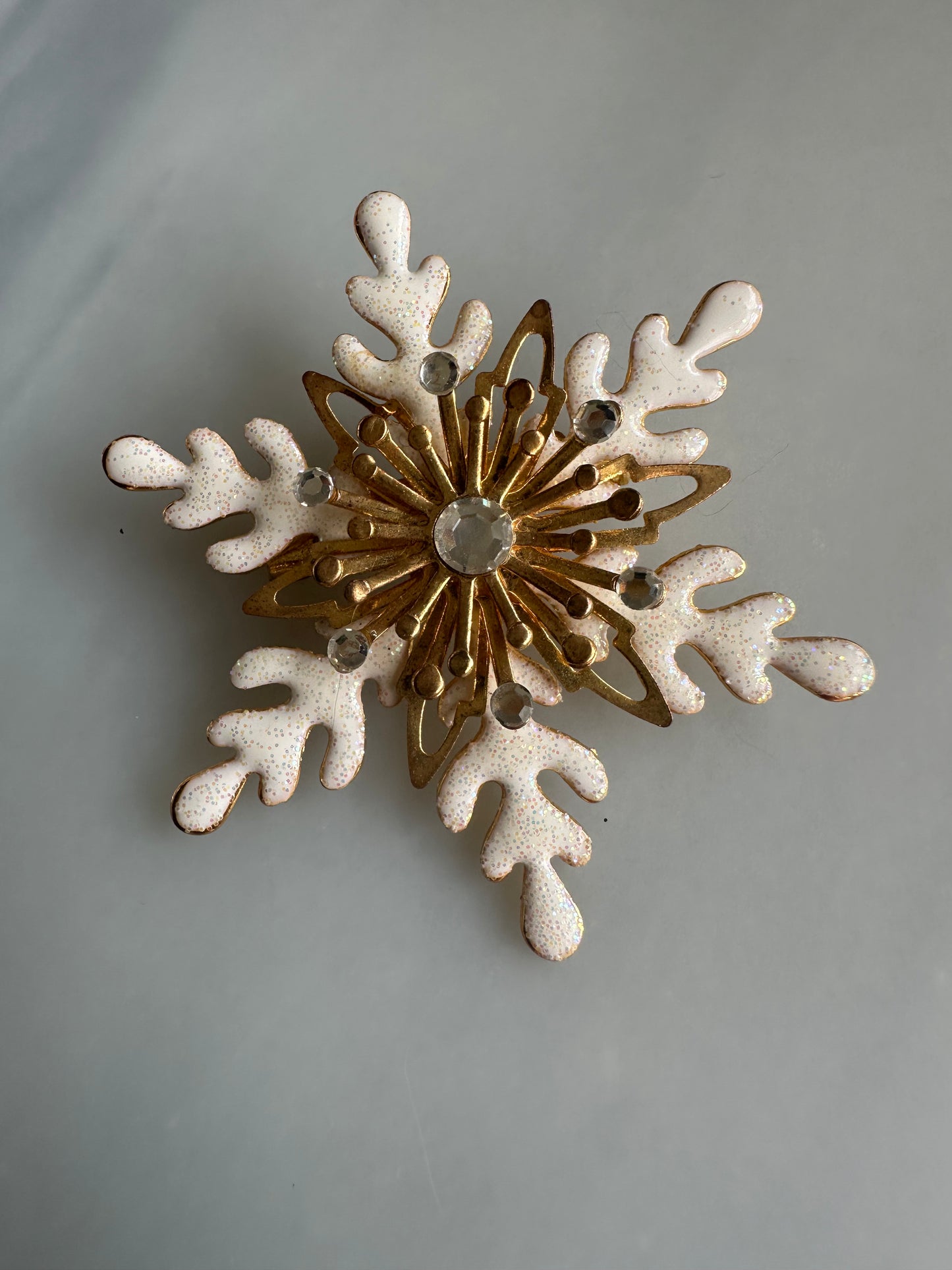 Retro Sparkle Enamel Rhinestone Goldtone Snowflake Brooch Pin