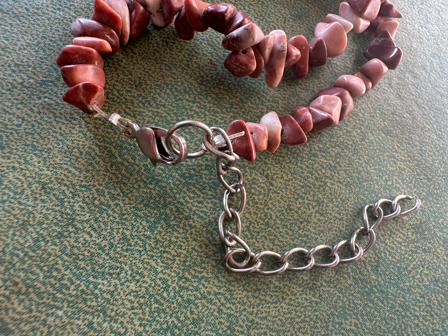 Red Jasper Beaded Chip Necklace With Carved Red Jasper Bear Pendant